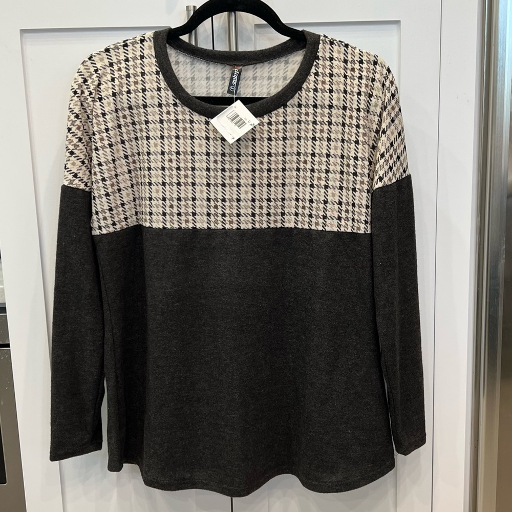 1 Clique Dark Gray Lightweight Sweater Top